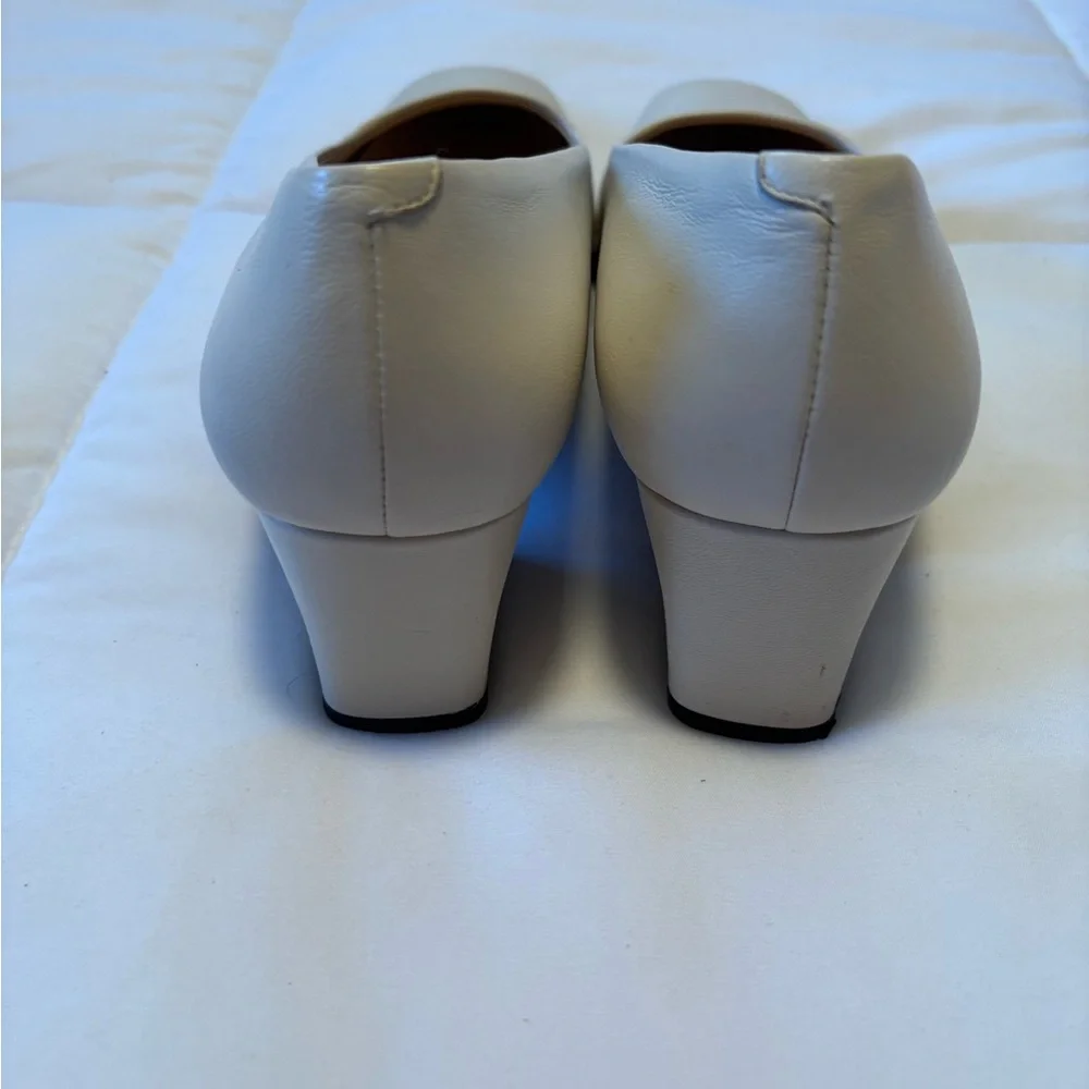 Classic White Leather Block Heel Pumps, Minimalist Workwear Capsule